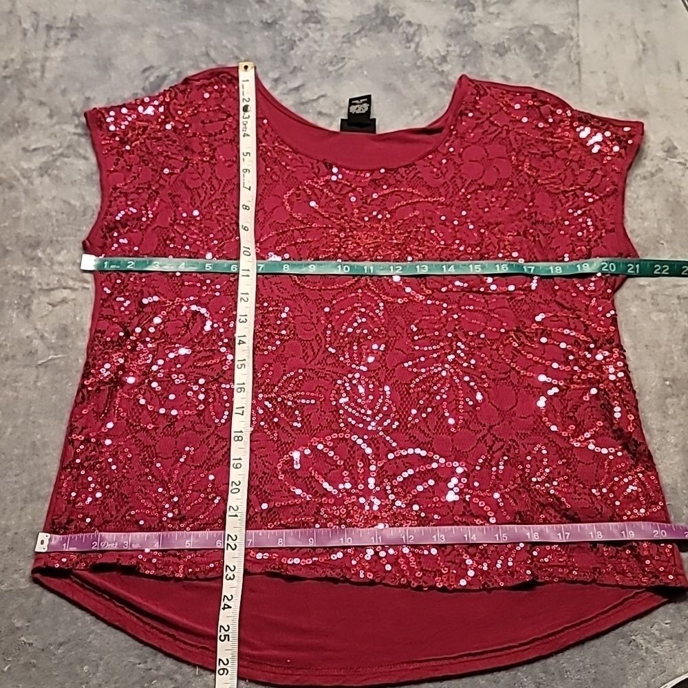 0191. EUC ~ RUE 21 ~ L ~ What a great top for a couple of upcoming Holidays!! - Picture 6 of 8